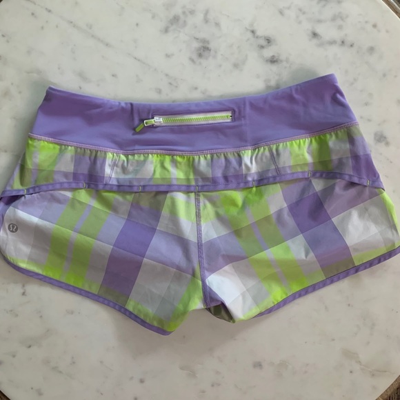 Lululemon Speed Up shorts 2.5” - Picture 2 of 3